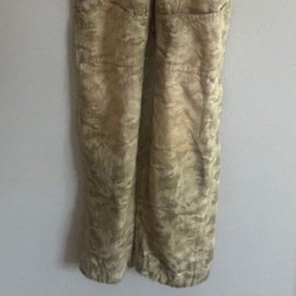 We The Free Way It Goes Camo Bib Adjustable Strap Back Cinch Harem Overalls NEW - Picture 9 of 16